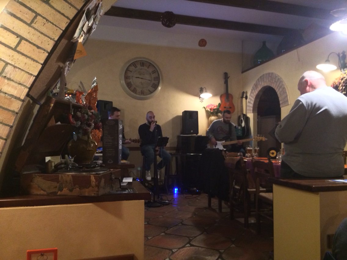 Live music at La Rondinella in Scalea, Italy. Amazing 0km food/wine. Calabria. Worth the drive.