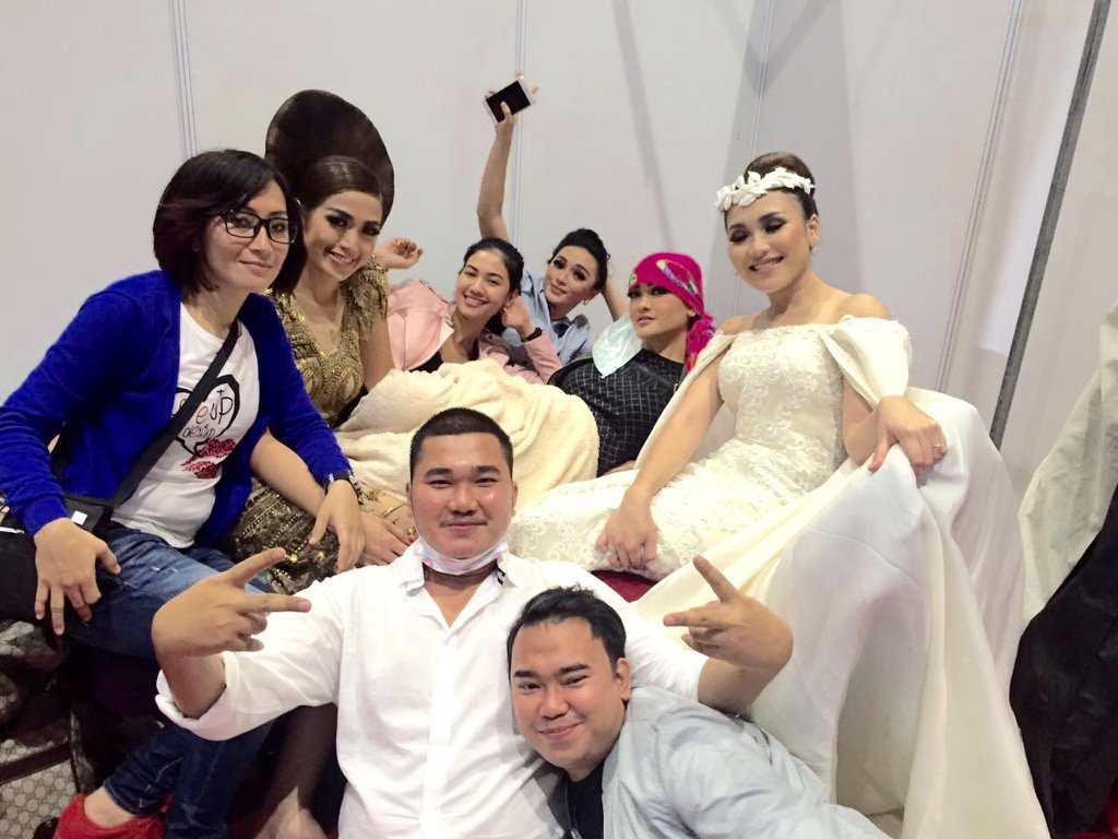 RegaSeraya's tweet photo. cecepy @Zaskia_Gotix @aytingnew92 @juliaperrez 👧👧👧 https://t.co/sUNyFL7B0U