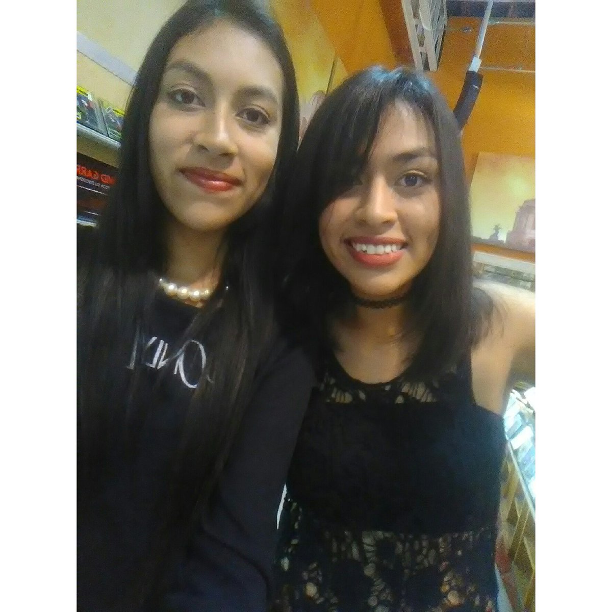 Victoriamvm_'s tweet image. el 18 En la Mixup #evolution #EvolutionCD9IsOut #EvolutionSpotify @verdiinzitaMG 🌚🌚🌚🌚✌💆