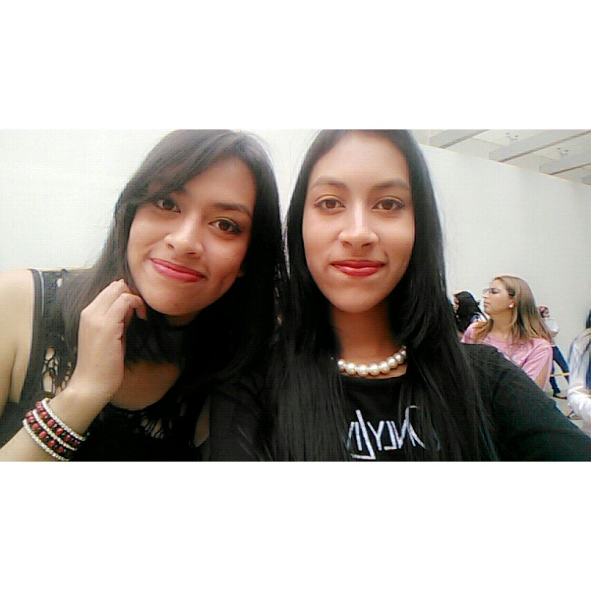 Victoriamvm_'s tweet image. el 18 En la Mixup #evolution #EvolutionCD9IsOut #EvolutionSpotify @verdiinzitaMG 🌚🌚🌚🌚✌💆