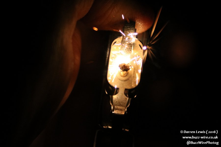 BuzzWirePhotog's tweet photo. Sparking a @Zippo lighter in the dark #lighttrigger by #micnova - https://t.co/6hS2s7LTGI https://t.co/pelEAgCDmc
