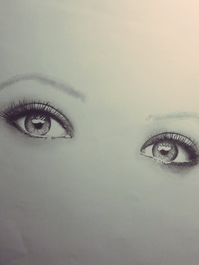 aesse_art's tweet photo. #look 
#draw #drawing #artist #pencildrawing #pencil #eyes #eye #aesse #aesseart #disegno https://t.co/nhmaL6yJVq