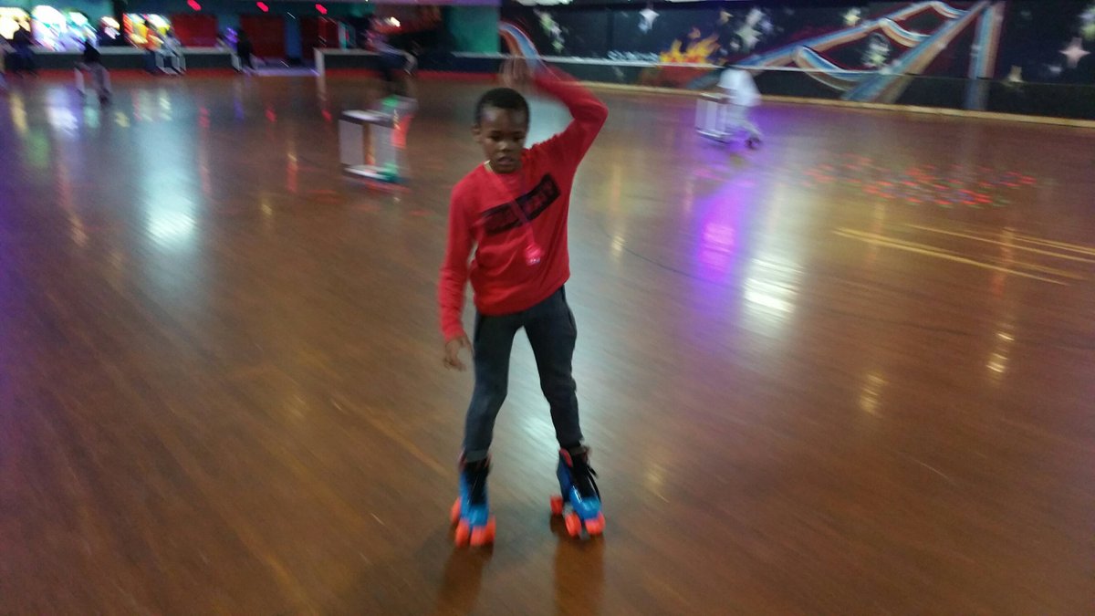 LangSTEMPrincip's tweet photo. Students of the Month (Jan-Feb) @LangleySTEM enjoying skating incentive trip! #RACECoreValues #DCPSRising https://t.co/GrQXCVPy2K
