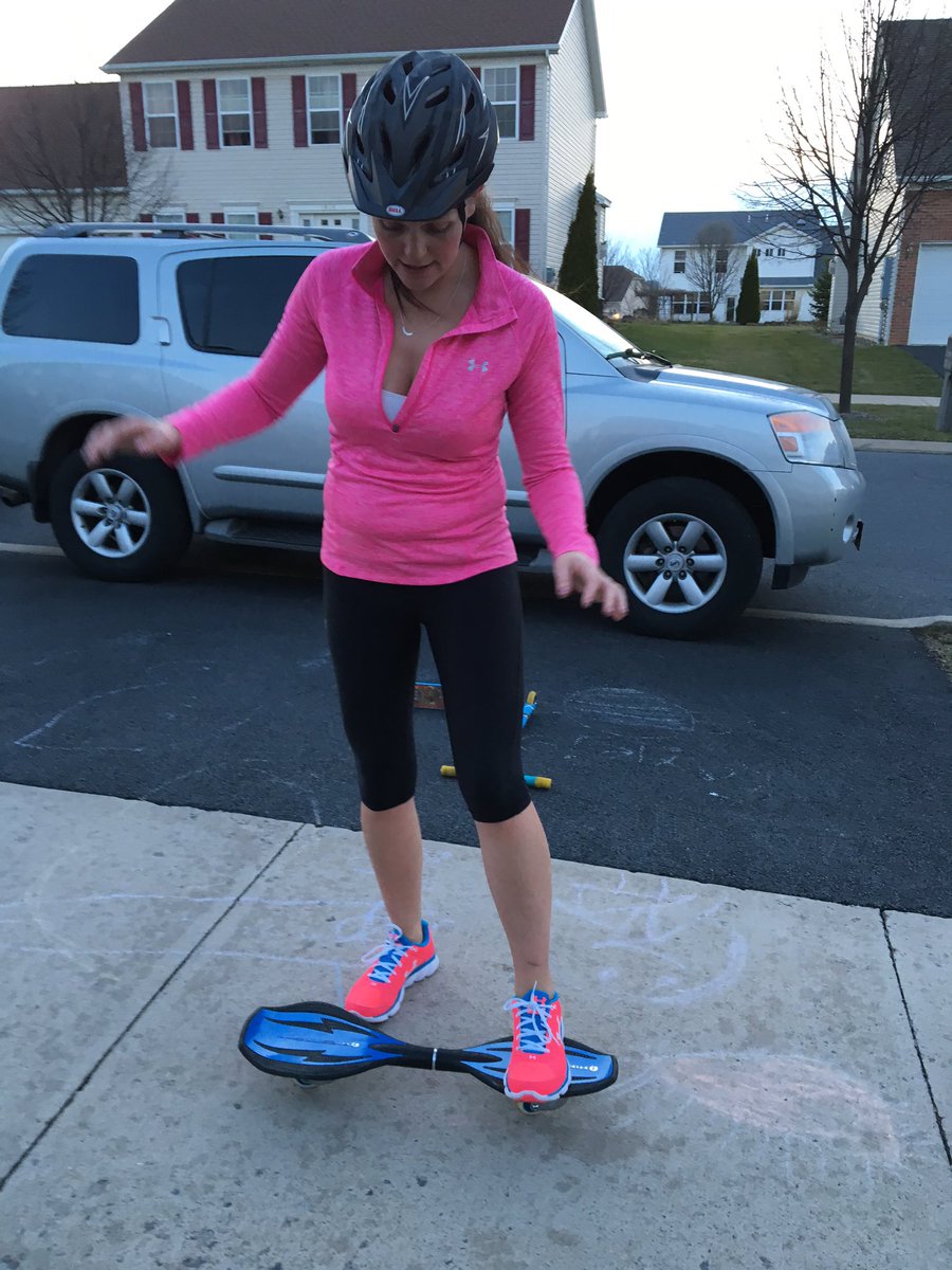 Busymom88's tweet photo. Yep, RipStik and @UnderArmour and @UAWomen #momsfun #ididwell #gladididntbreakeverything https://t.co/NgN3cHB1Gp