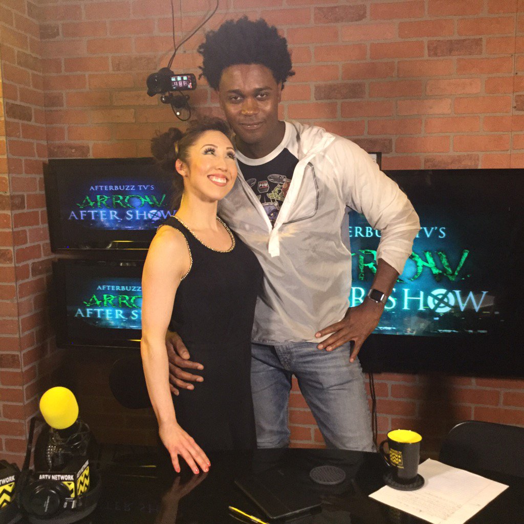 URsTrulyAlikona's tweet photo. So tall his fro doesn't #ImInHeels Watch @EchoK on @afterbuzztv #Arrow #MrTerrific @CW_Arrow https://t.co/7Pl8EQigBH https://t.co/lLo7N67hjk