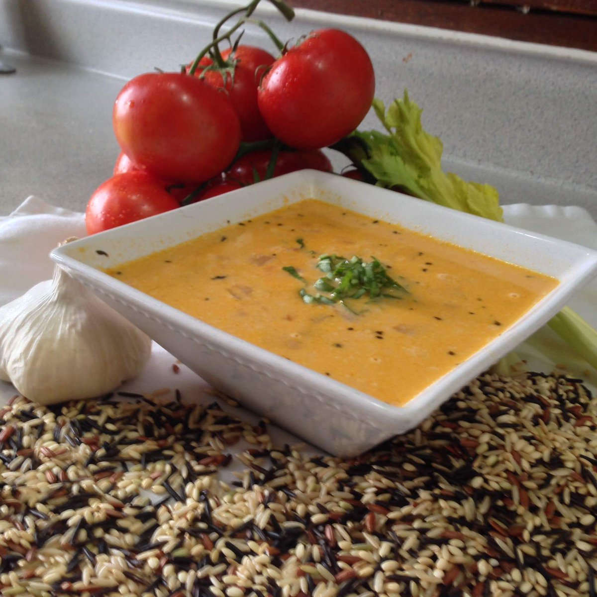DevoresGoodFood's tweet photo. Classic tomato wild rice soup! #devoresgoodfood #bendoregon #organic #localfood #eatrealfood #eatlocal https://t.co/WM9SkNDhwq