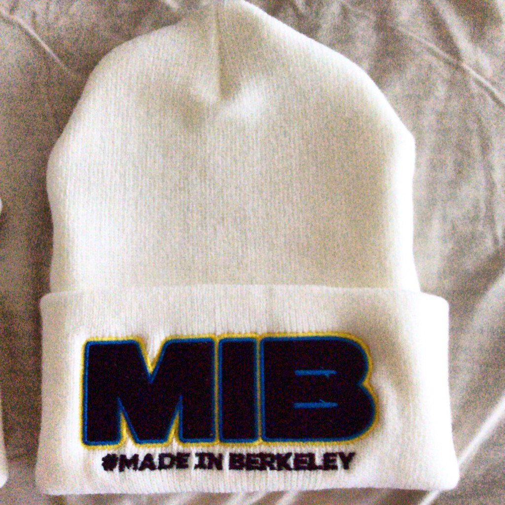 SkitzoMonroe's tweet photo. #madeinberkeley #beanie #summertime #winter #bornfly #mib #therealberkeley #bayarea #calberkeley #cal https://t.co/Aosl9gqF9D