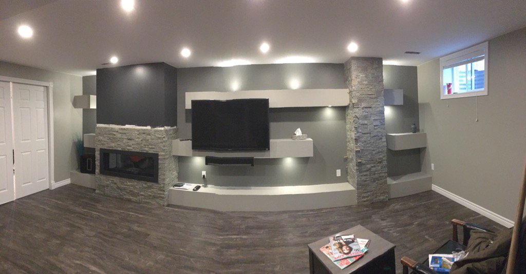 InsideOutRenos's tweet photo. My guys rock! Almost complete this beautiful reno! Thanks @HouseRulesDS for the flooring &amp; stone! #basements #beauty https://t.co/V9x3w2JYjy