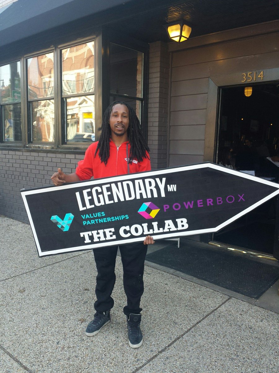 brandontalk's tweet photo. Sign spinner = legit 
Stop by Smith Public Trust 4 #thecollab w @VPIconsulting @LegendaryMVSC @ourpowerbox #smallbiz https://t.co/CHrgWreDAO