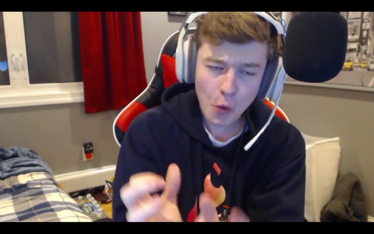 BainityOP's tweet photo. @FaZeBlaziken  XD https://t.co/PT4BkcLeTa