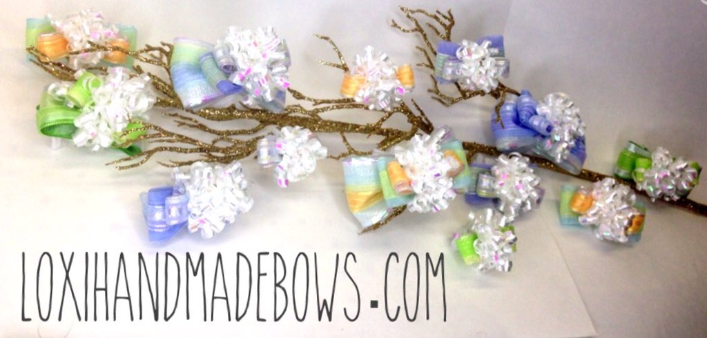 loxidesigns's tweet photo. Bows make me happy #internationaldayofhappiness https://t.co/g1LISnttxN