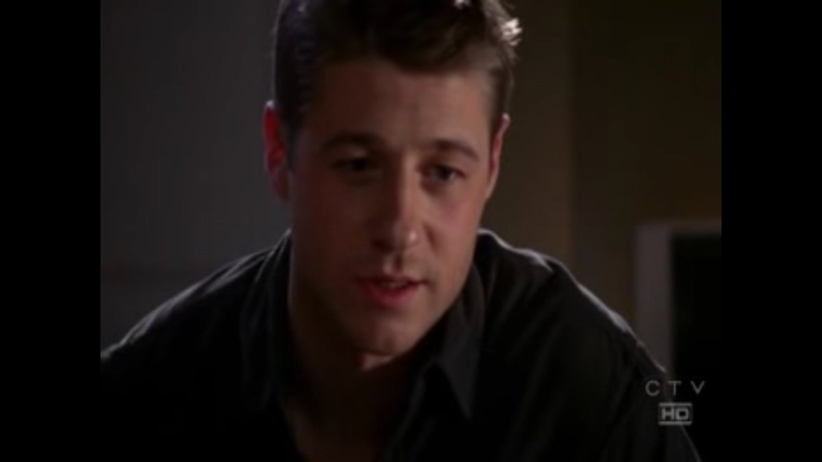 lindsayk77's tweet photo. "Are u pretending to go to sleep thinking I'll tell u I love you while you're unconscious?" "Maybe." #Rylor #TheOC https://t.co/tVoBG5AA5u