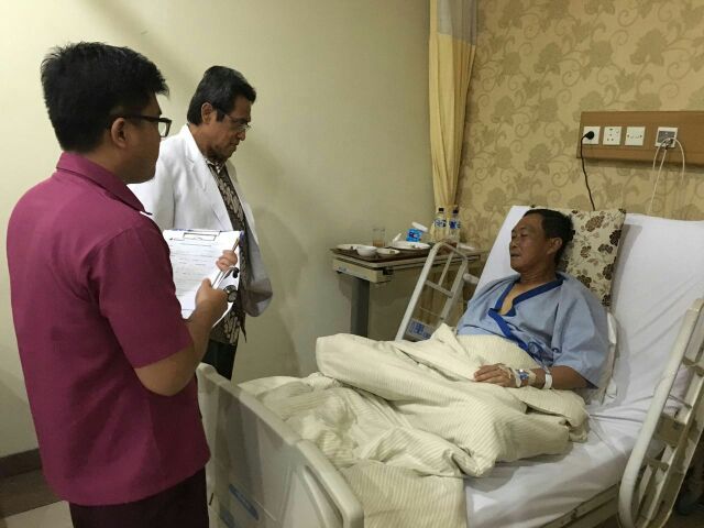 HRudyAriffin's tweet photo. Tolong doa bisa sehat dan keluar RS hari ini .. pasca pemasangan stent saluran jantung .. Amin ya Rabb .. https://t.co/vBl7DTnhoN