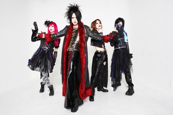JRockVisualkei9's tweet photo. ・PELSONA New Look

#Jrockvisualkei9 #PELSONA https://t.co/Ps4qg4PCF6