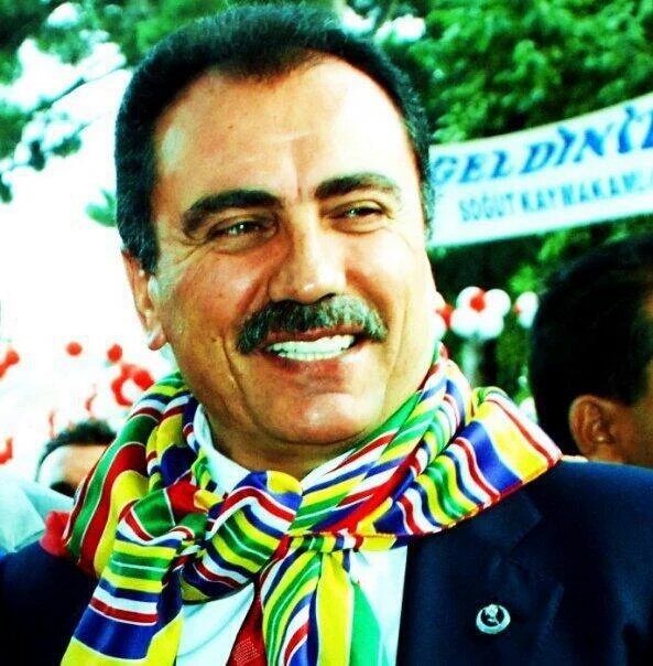 ozonurozdemir's tweet photo. Gülüşünü özledik Şehid Liderim

7YıldırÜşüyoruz KocaReis https://t.co/kCKkHPO5Zm