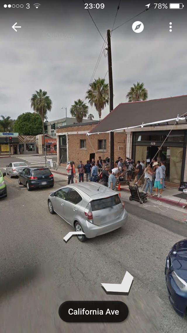 Craiglaamont's tweet photo. @arnettwill What are the chances of coming across an actual shoot of #flaked on google maps?? Loved it! #savenice https://t.co/f3ws9bnzTX