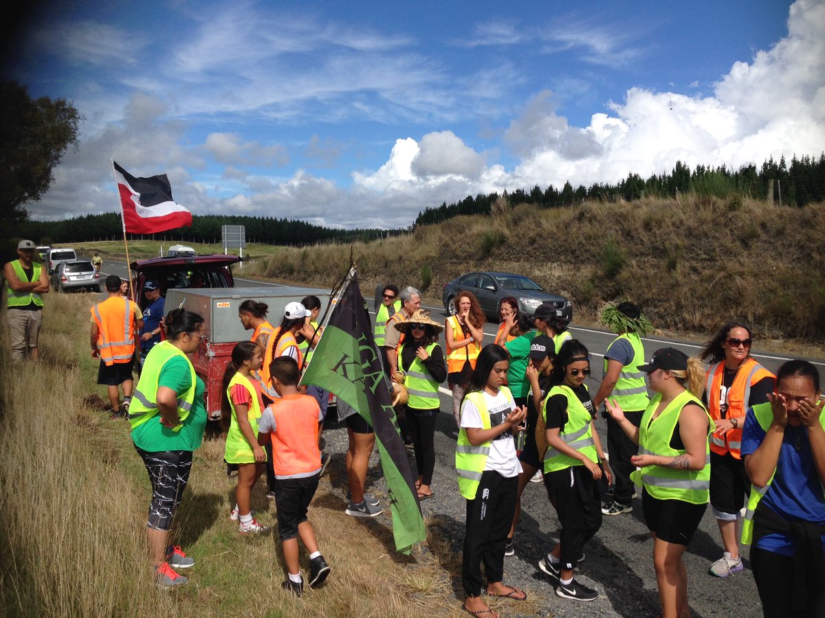ccwnz's tweet photo. Pit stop on way 2 Waiouru 4 #Wtgn parliament 1pm Tues 29 #hikoiwaitapu #wechoosecleanwater @Maori_Party @FoxMarama https://t.co/piGr1009qb
