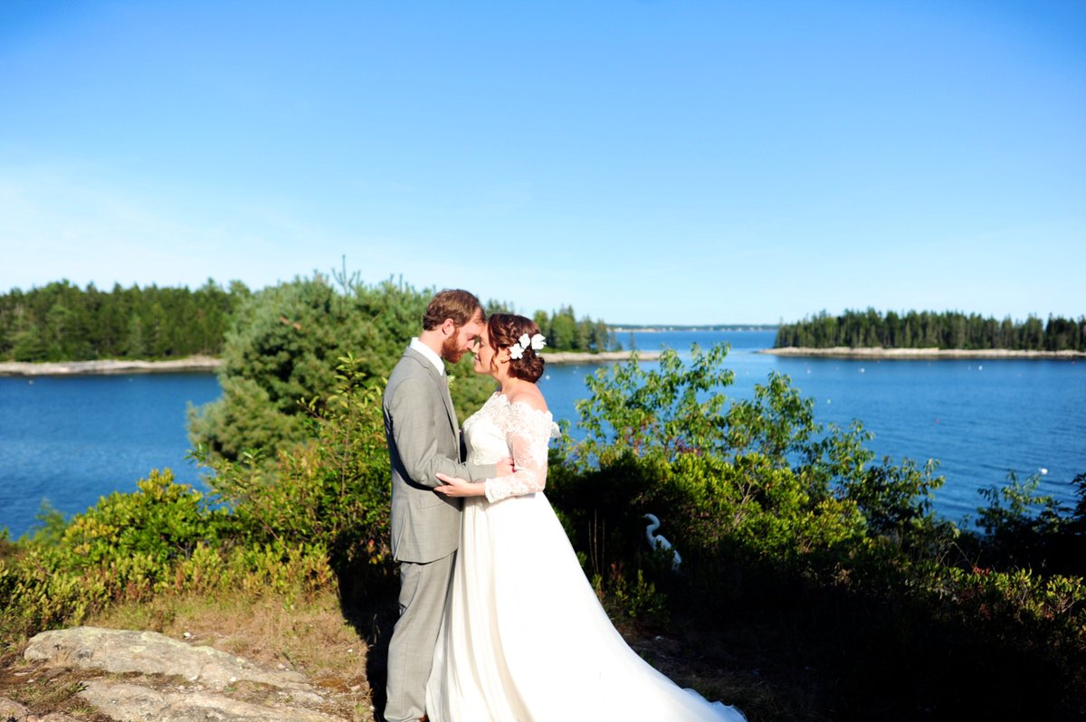 JJohnsonPhoto's tweet photo. Emily &amp; Jonathan in #GeorgetownMaine! #wedding #maine #coastalwedding #mainewedding https://t.co/WQr1aWRnCd