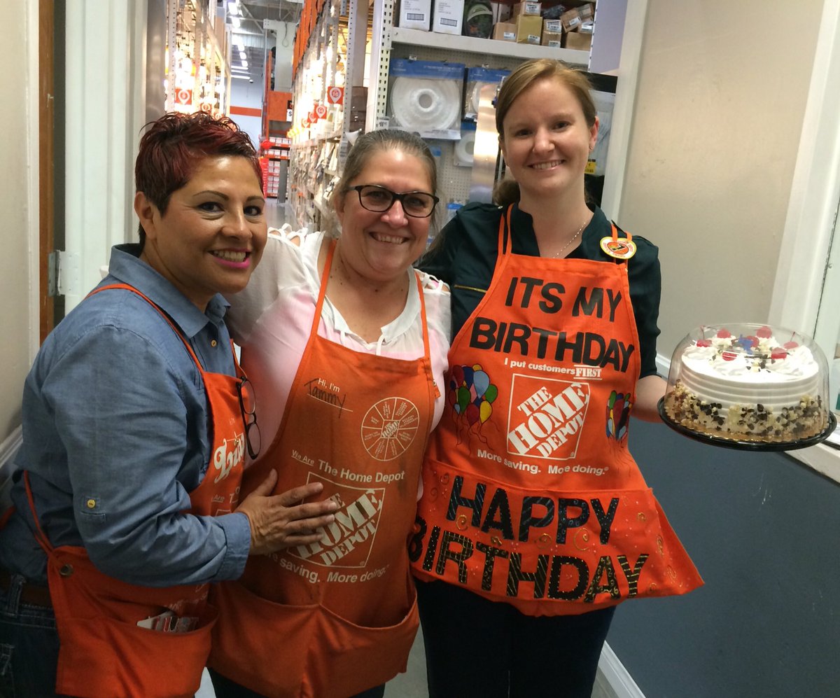 Happy birthday to our favorite Cypress HD Ops ASM Lisa!!! @roberthdumas @PacSouth @napoli_arlyne