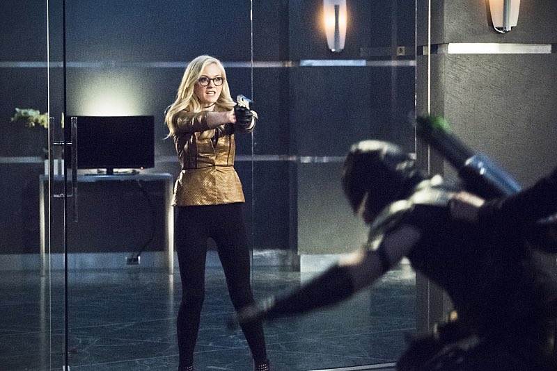 StarlingCityJ's tweet photo. Official pics for #Arrow 4x17 "Beacon of Hope" 😁🙌 BEB attack PT, Felicity &amp; Thea, Green Arrow 💚🎯💚🎯 part 1 https://t.co/EJUCuQuFap