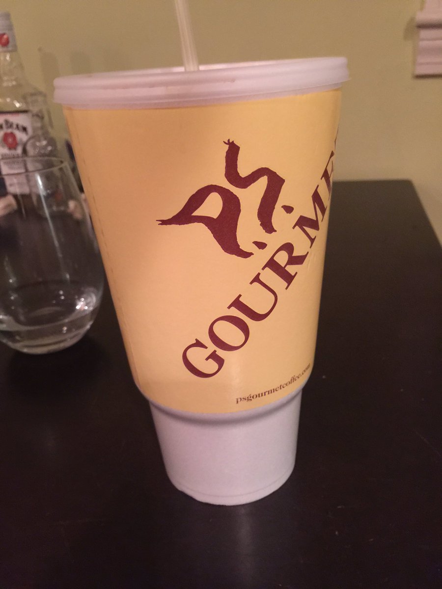Curry_CXL's tweet photo. Not always but will get coffee if I know it's going to be needed. 

No ice and No @DunkinDonuts

7:20pm #CurryWorks https://t.co/Zzg1pkIJoK