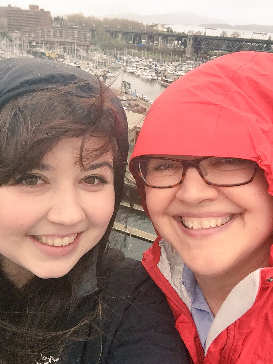 _mermaidesque's tweet photo. Such a great afternoon adventuring around Vancouver with @NationalBishop 😊 #samesmiles https://t.co/4IDxK9xk5h