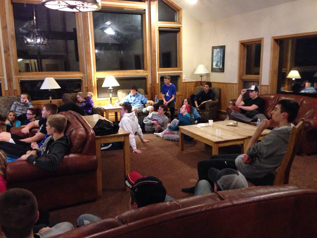 MarkEOlson's tweet photo. FCA night time with Eagle students. https://t.co/GSGwTSiojM