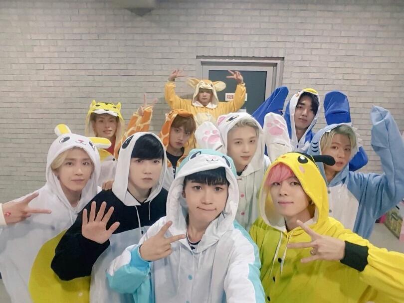 zh0mybc's tweet photo. :'D #TOPPDOGGinChile2016 #WeWantToTOOPDOGGInChile Algún día... Lose :) #STARDOMENT ya po <|3 https://t.co/cf1gosDcn5
