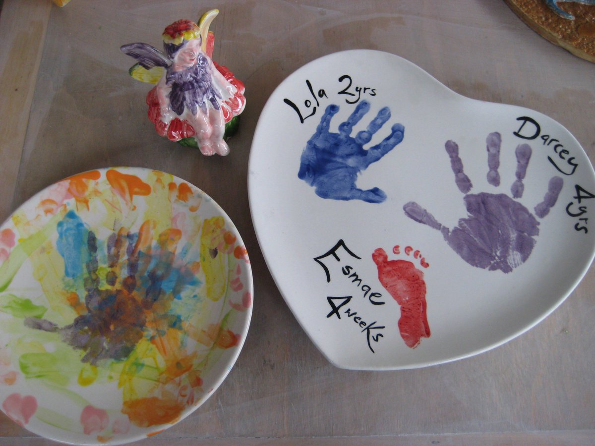 tarkapottery's tweet photo. @bentonsmenag Lovely to see you too! Busy day with #potteryclasses #northdevonholiday visitors today https://t.co/z6IoJjhqUW