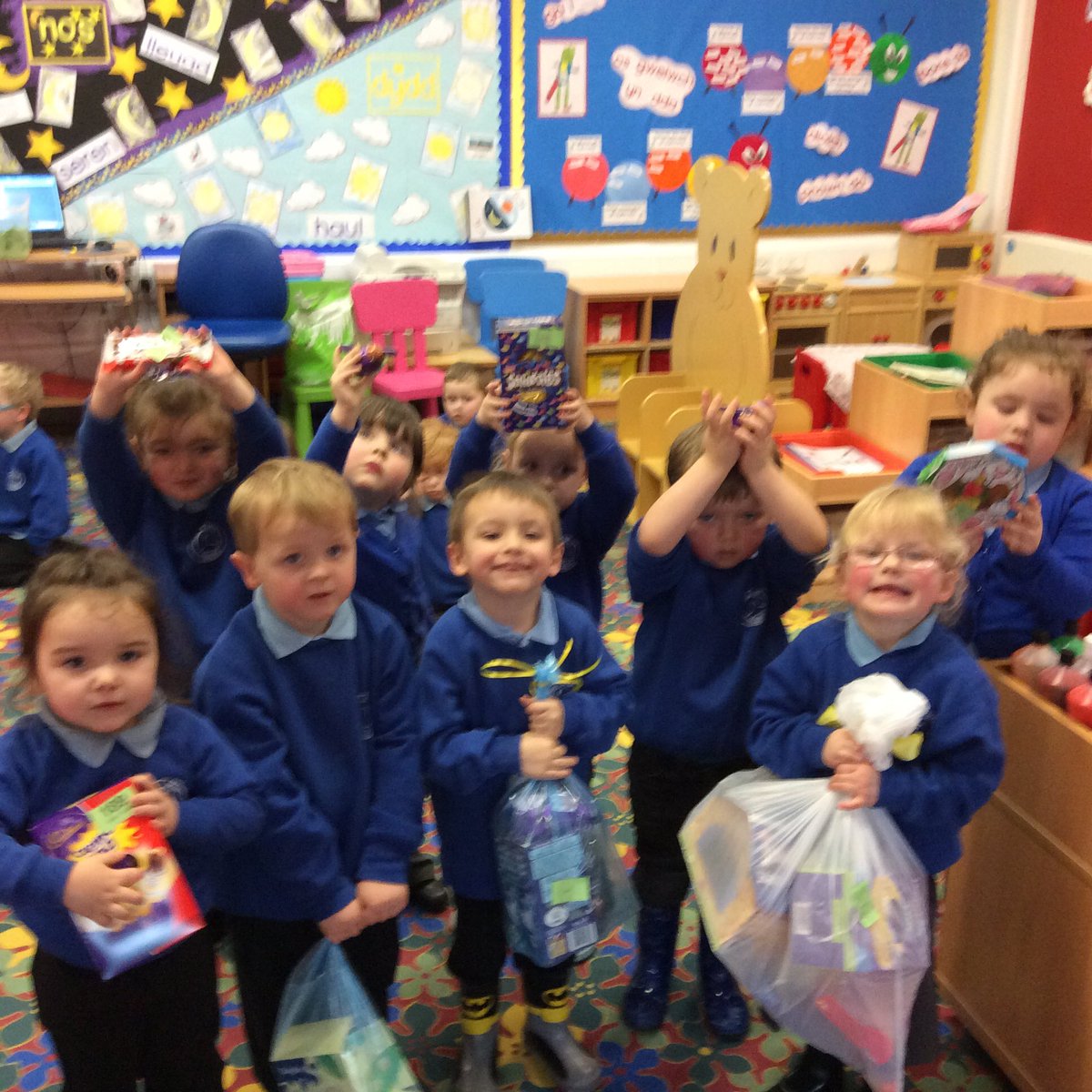 Graig_Meithrin's tweet photo. Happy Easter.Thank you for your support to the chocolate raffle-here are the winners from the afternoon session. https://t.co/5yIoN1jMn2