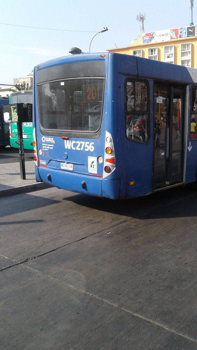 patycoco9's tweet photo. #subuschile quiero hacer reclamo formal por bus q no toma pasajeros desde mapocho hasta san martin pasando x 2 fila https://t.co/QQu0Du0CNq
