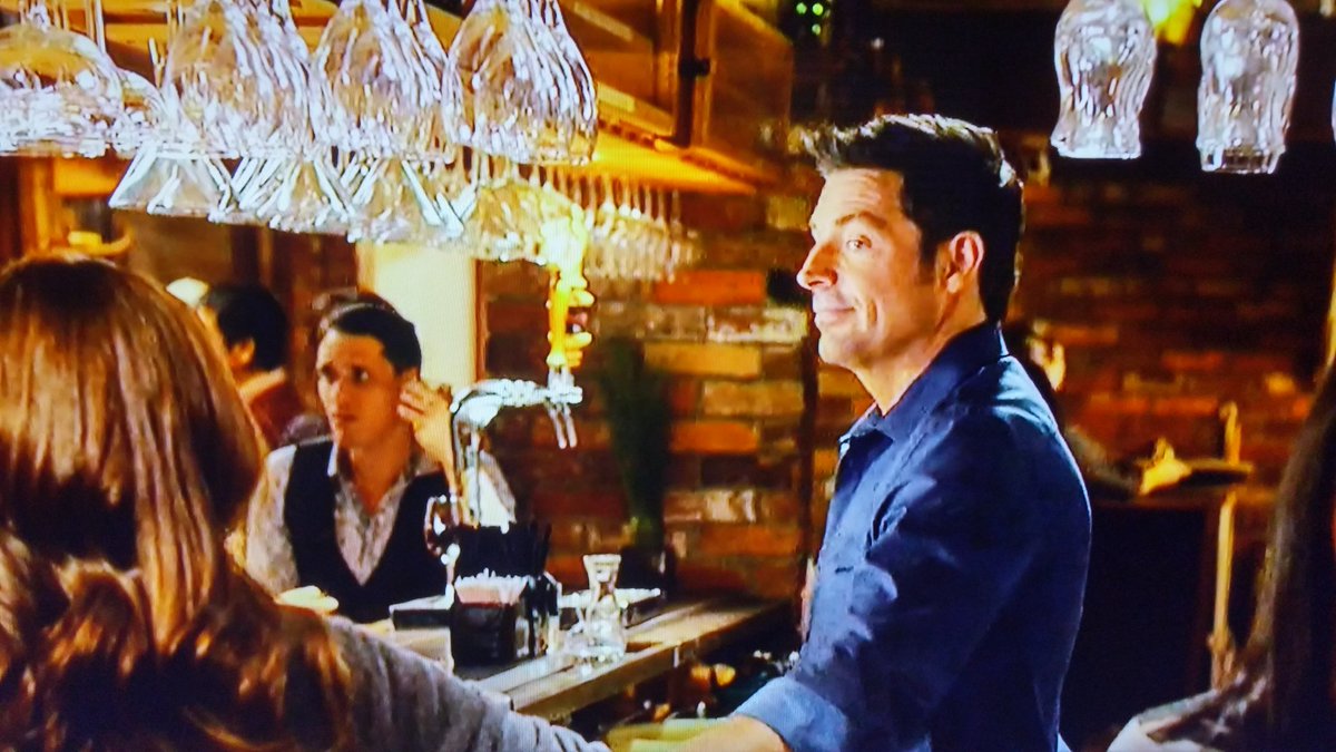 jdghitis's tweet photo. RT #Flowershopmystery. #coolowner
#watchUS #he'dbemyfirstpick4partner
@brennan_elliott. #calm&cool
@hallmarkchannel https://t.co/v2GXC1uiEu