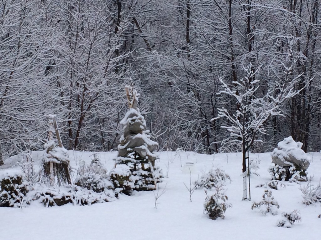 UltimateKomfort's tweet photo. Nothing like the 3rd day of spring! Got to love that snow!#snowday #Spring2016 https://t.co/gaQvBR1tiY