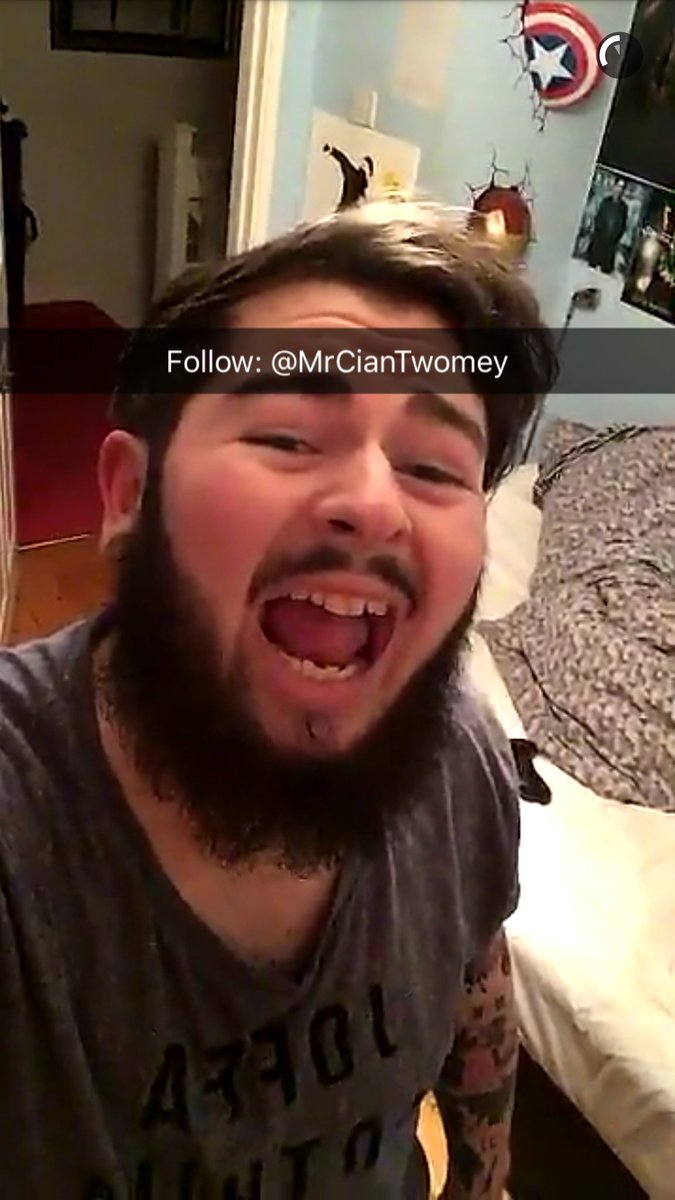 Charrrl_x's tweet photo. @MrCianTwomey You make me laugh on snapchat so much 😂 Molly &amp; Angel 😍❤ #CianTwomeyIsFollowingPeopleWoahOkay https://t.co/GT5eUbLEmz