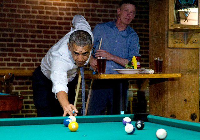 #funny  #billard Amazing billiard shots goo.gl/6g8TMF?NXm