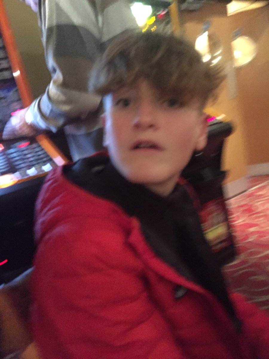 matildahartwell's tweet photo. Having a good time in spoons #3mack https://t.co/pmwzjlgG6Q