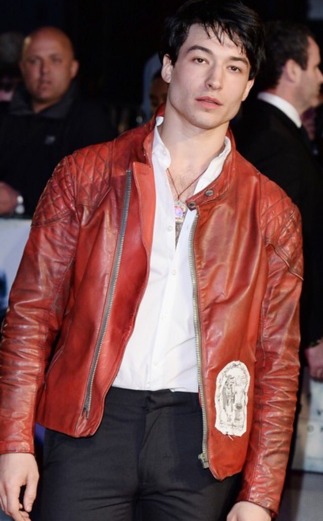 Ezra Miller: from androgynous beauty 2 sexy hunk I'd eat like a steak....