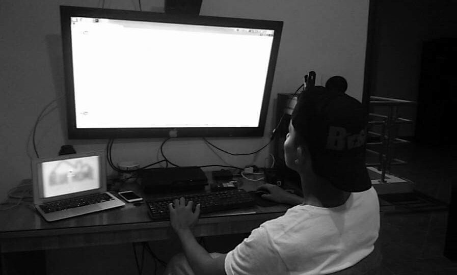 Youtubeblogs99's tweet photo. Saber que tus videos alegran a las personas me hace sentir feliz
#YouTube #youtubeblogs https://t.co/BAG64yLeqn