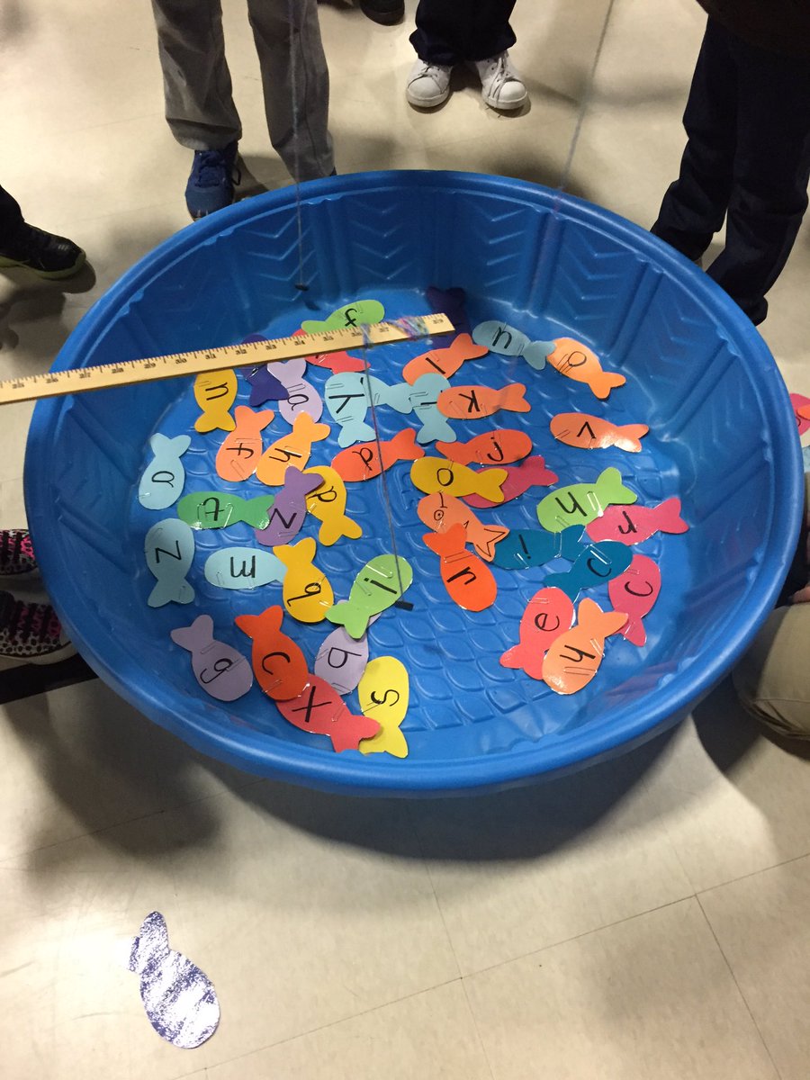 MiftariCYNH16's tweet photo. Had so much fun fishing tonight at Literacy Night! #makebetterhappen https://t.co/WqvbjTxJbk