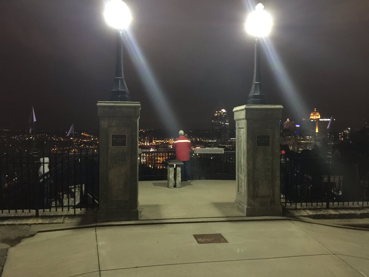 winiarskic's tweet photo. Praying the steps on Good Friday with @ahampel and @JeffWeierman. #tradition #manblogs #yearofmercy #LJIOH https://t.co/pHufxQHzze