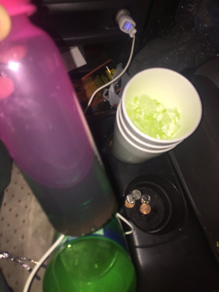 fastguyandy's tweet image. Fuck all the bullshit I'm viben wit the team🚀🚀🙉🙈🙊🍼🍼🍼