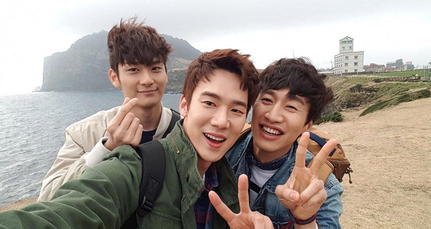 lksaranghae's tweet photo. Jeju Island with Yoo Yeon Sook &amp; Cho Yoon Woo for Samsung Galaxy S7 Edge CF filming~ 💕🙌#leekwangsoo#saranghae ⓒ이광수디시 https://t.co/mxb2SM8CNS