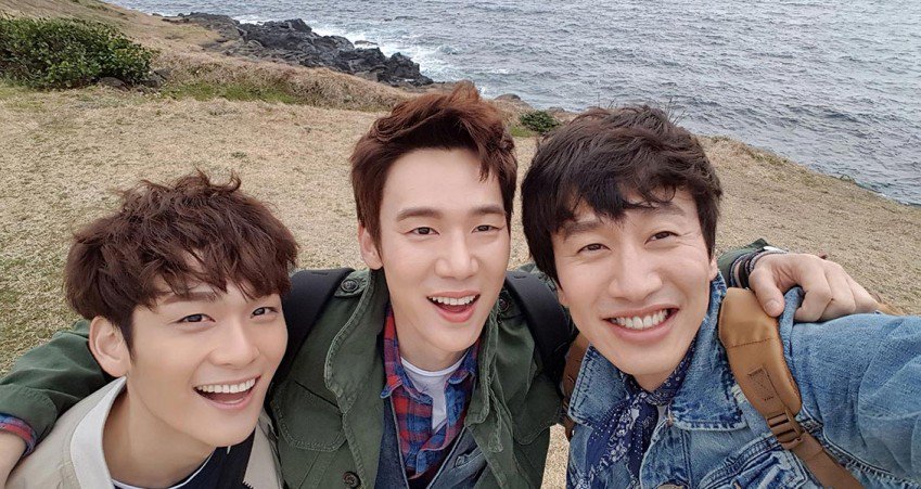 lksaranghae's tweet photo. Jeju Island with Yoo Yeon Sook &amp; Cho Yoon Woo for Samsung Galaxy S7 Edge CF filming~ 💕🙌#leekwangsoo#saranghae ⓒ이광수디시 https://t.co/mxb2SM8CNS