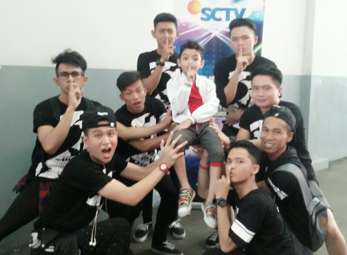 'The Dance Icon Indonesia 2 'STAR ATTACK'
<a href="/srigatif/">srigatif</a> ft Ali Fikri 
Minggu 27 Maret jam 1230 hanya di <a href="/SCTV_/">SCTV</a>