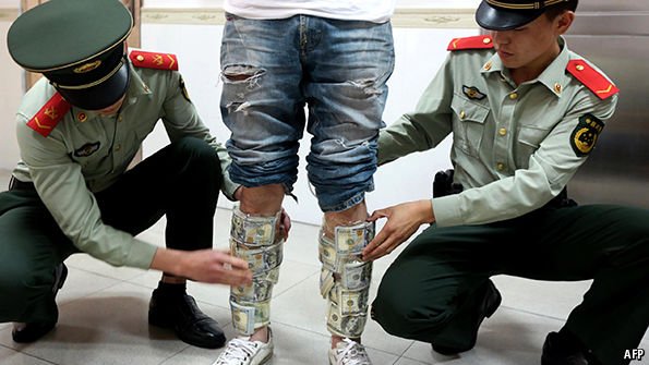 TheEconomist's tweet photo. The Swiss 1000-franc note is worth more than its weight in gold https://t.co/rhbFHyv0Br https://t.co/sulToj1ds1