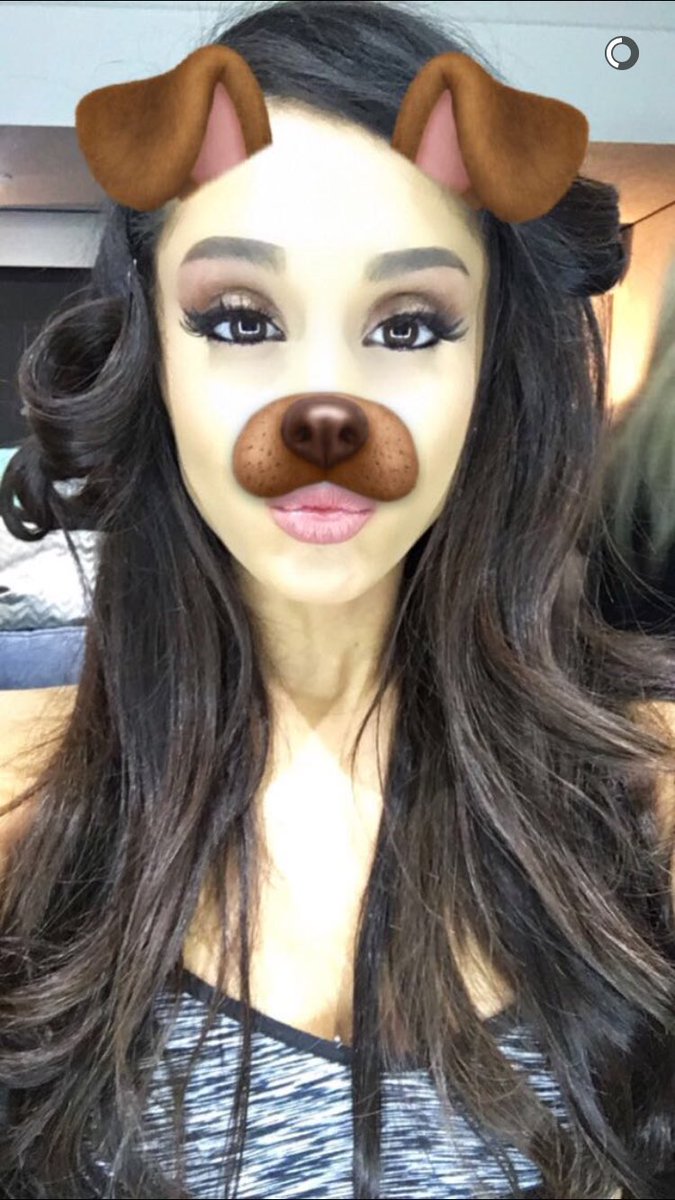 arirosycheeks's tweet photo. @ArianaGrande this is perfection! I love so FREAKING much! You mean so much to me! https://t.co/Ca9FXBOv29
