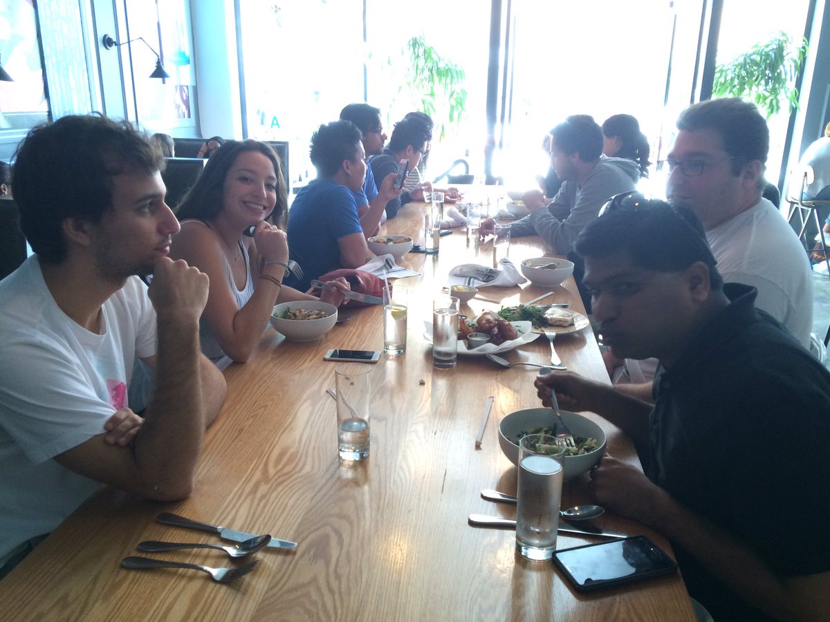 thursdaylunch's tweet photo. Lunch today at The INDEPENDENCE with the crew from @GumGum https://t.co/ngkCWupUaJ