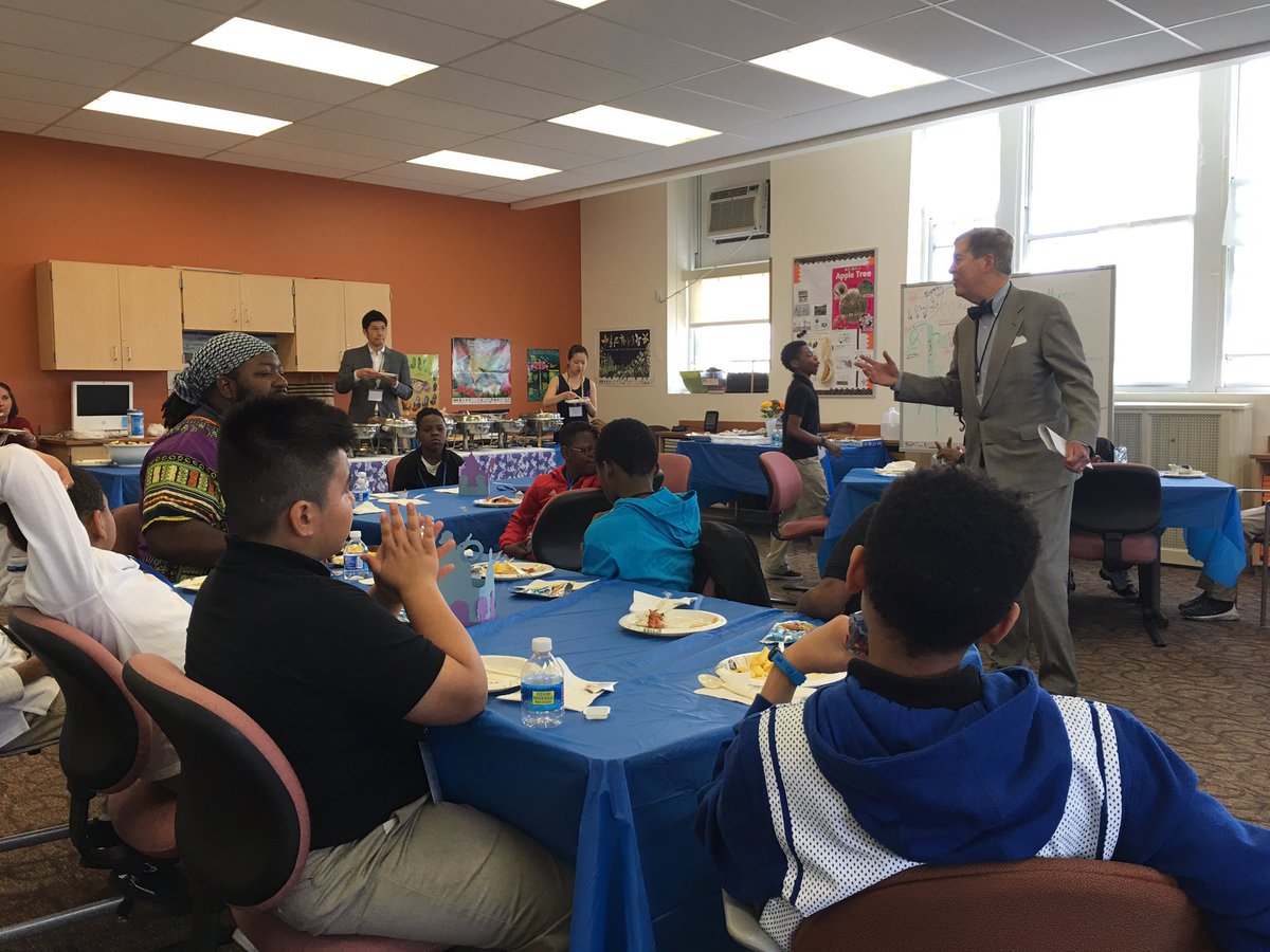 LangSTEMPrincip's tweet photo. Thx to Epstein, Becker&amp; Green for final Breakfast w/Legends Session with 5th Gr @LangleySTEM scholars #DCPSRising https://t.co/g8gWVEZLjJ