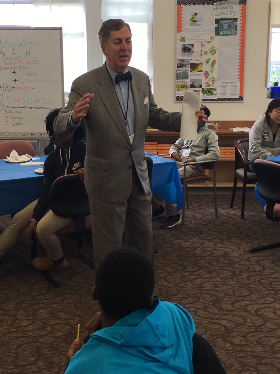 LangSTEMPrincip's tweet photo. Thx to Epstein, Becker&amp; Green for final Breakfast w/Legends Session with 5th Gr @LangleySTEM scholars #DCPSRising https://t.co/g8gWVEZLjJ