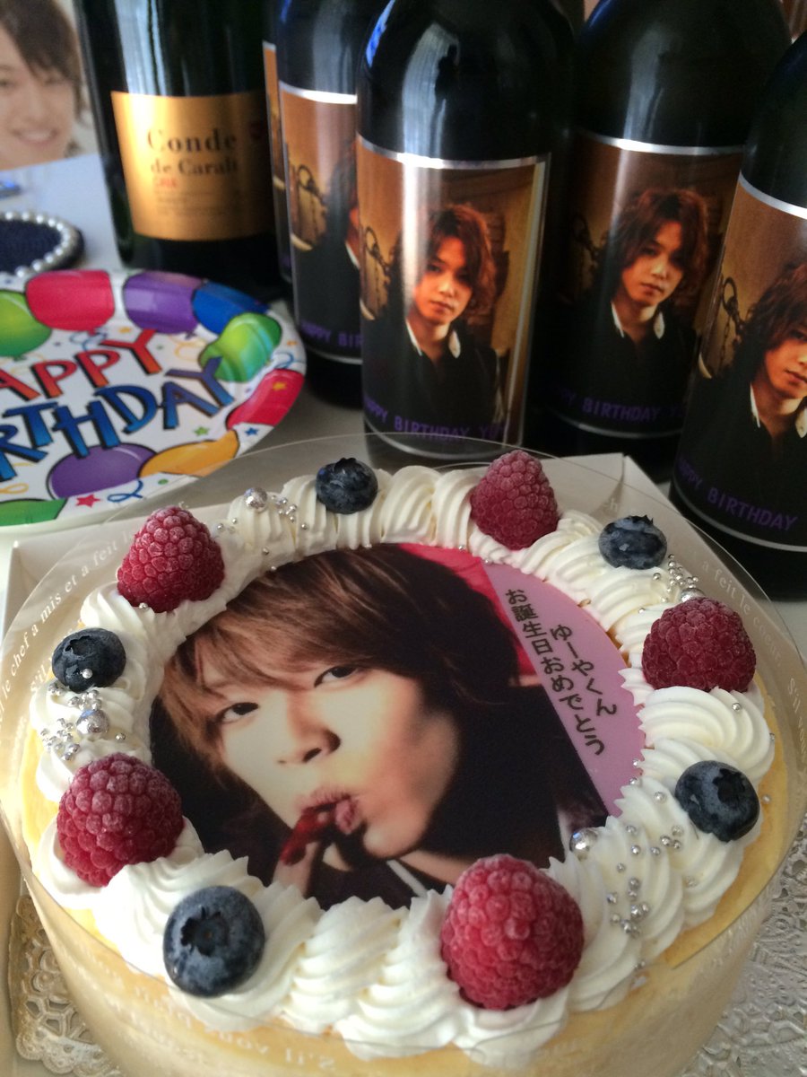 sat0iyuya's tweet photo. ゆーや生誕祭！
飾り付けがんばりました♡
やりきった！！←準備で満足w https://t.co/k6Dd36Wihh